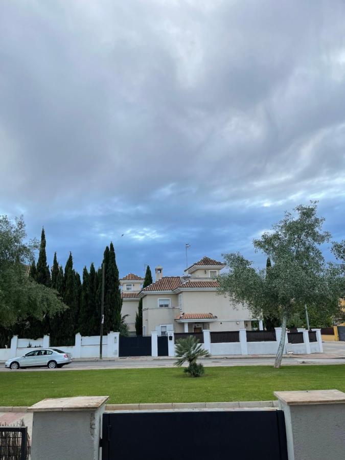 Exclusivo Chalet Sevilla. ¡Jardin & Cocina! Alcalá de Guadaira Dış mekan fotoğraf